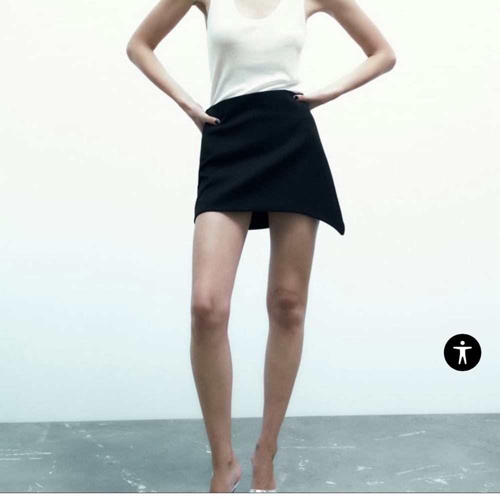 Women Zara SPIKED HEM MINI SKIRT